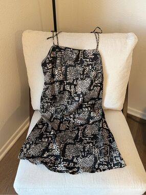 Zara Black and White Mini Dress with Abstract Print